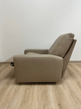 Tall Carson Stationary Recliner 40T 37W 37D 62L