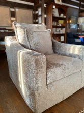 Darcy Swivel Chair