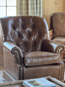 Tannery 518 Swivel Rocker 39H 36W 40D SH21 SD24 AH26