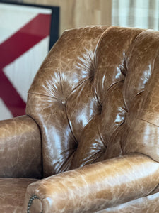 Tannery 518 Swivel Rocker 39H 36W 40D SH21 SD24 AH26