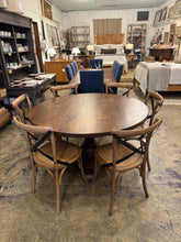 Reclaimed Pine Round Pedestal Table