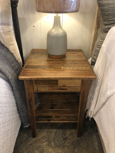 Reclaimed Pallet Side Table (JAS)